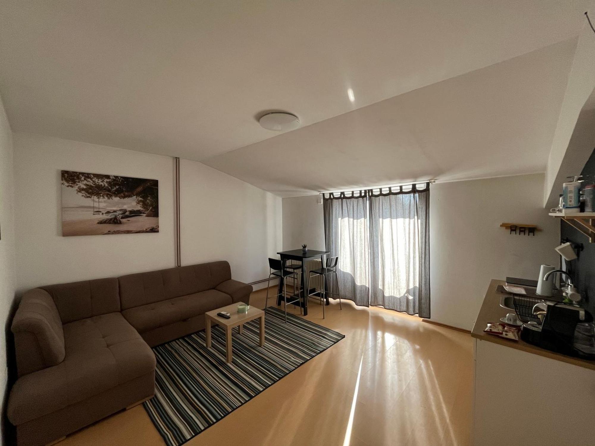 Apartmani Vacanza Загреб Экстерьер фото