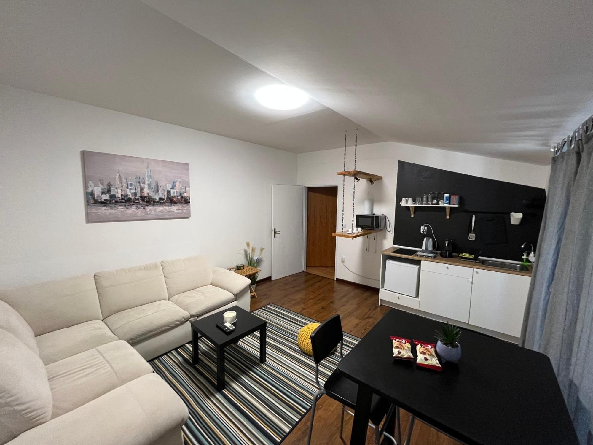 Apartmani Vacanza Загреб Экстерьер фото