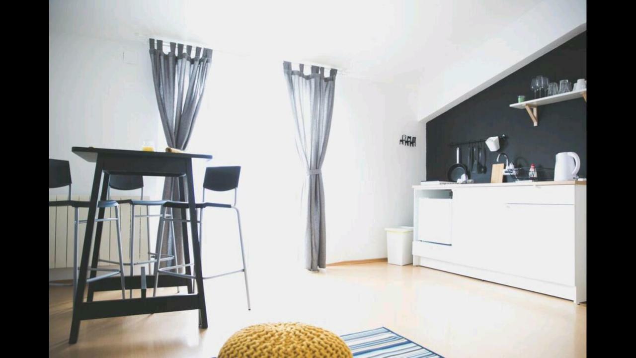 Apartmani Vacanza Загреб Экстерьер фото