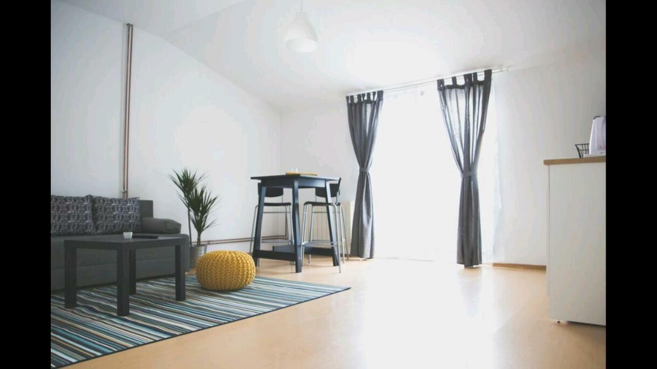 Apartmani Vacanza Загреб Экстерьер фото